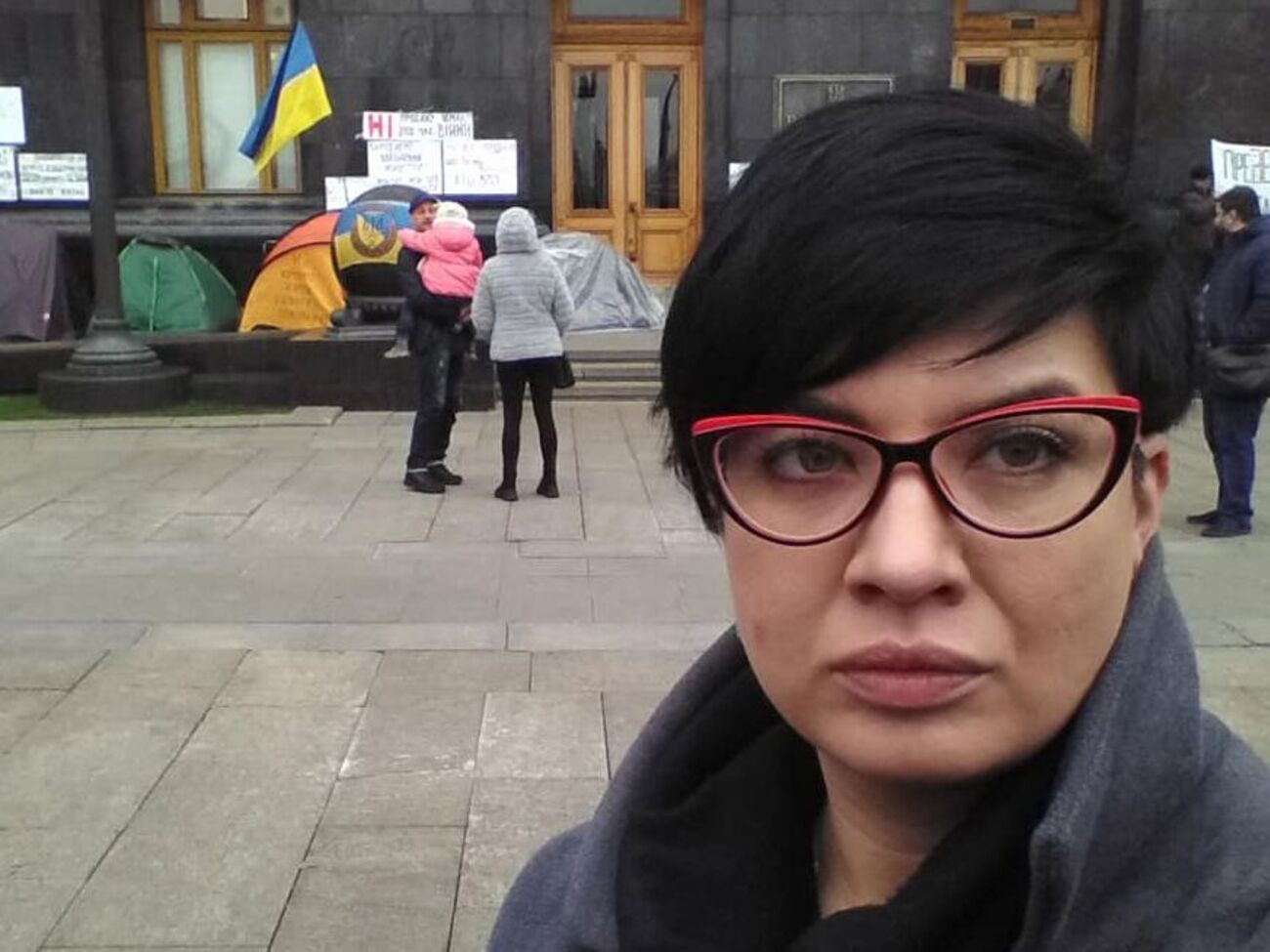 Заклики Зеленського "не панікувати" насправді означають, що через ризик можливої війни економіка України йде на дно