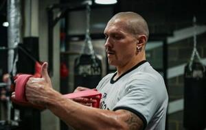 Усик: Спортсмен – он как беременная женщина: если сильно хочешь, то чуть-чуть можно