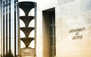 Санкции введены в отношении лиц, способствующих деструктивной деятельности России