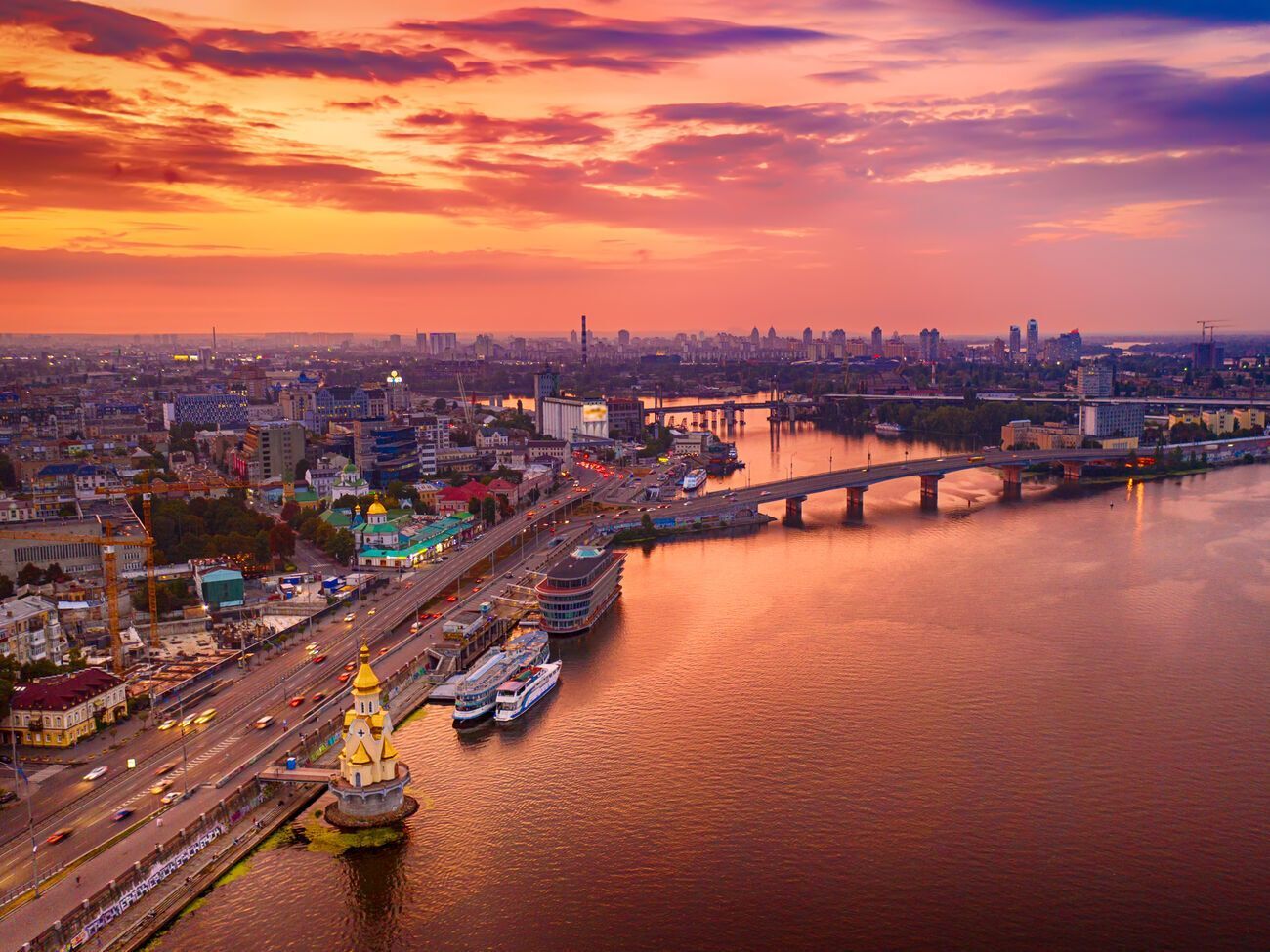 В КГГА одобрили программу "Защитник Киева"