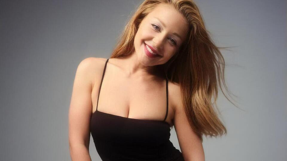 Тина Кароль побывала в университете культуры у Поплавского