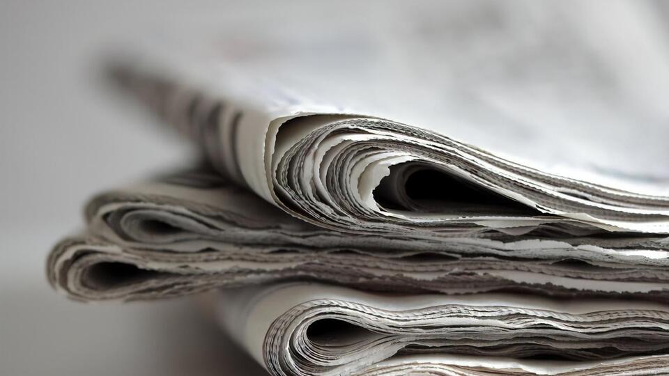 Согласно закону, печатные СМИ в Украине издаются на государственном языке