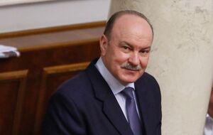 Нельзя экспортировать лес в виде сырья, это преступление. Но монобольшинство создает условия для полного уничтожения украинского леса