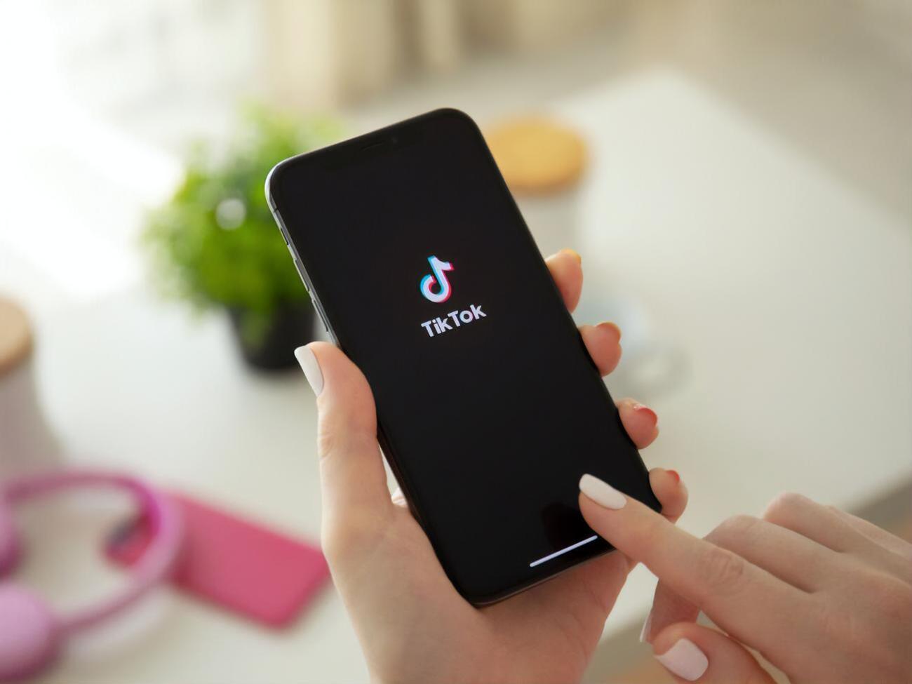 Какие-либо подробности платной подписки в TikTok пока не раскрывают