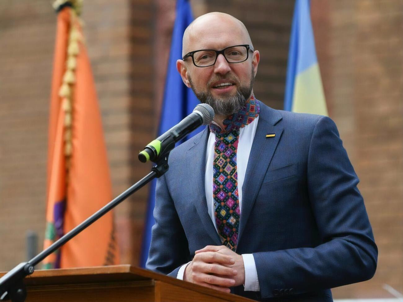 Яценюк: Після сьогоднішніх переговорів я думаю, що градус [напруженості] на 1% упав