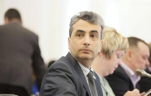 По словам Шлосберга, самая большая угроза для Украины заключается "в фиксации отчуждения ОРДЛО"