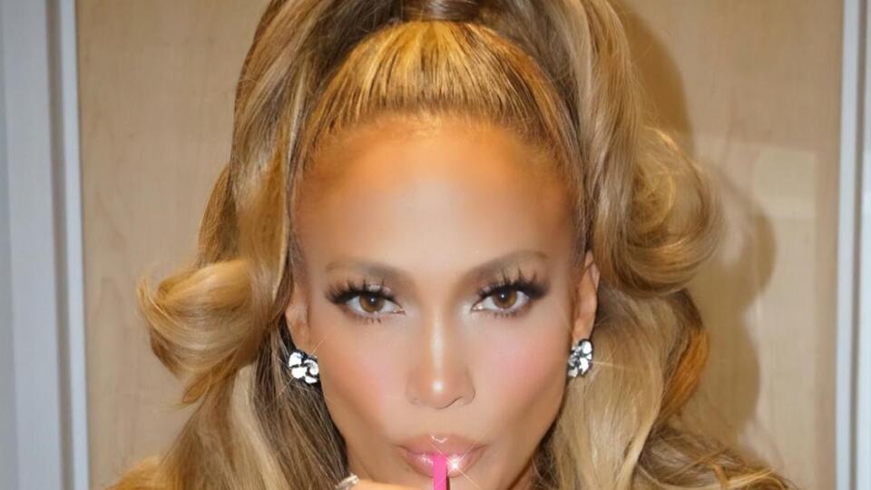 Фото Дженнифер Лопес собрали больше 1,7 млн лайков