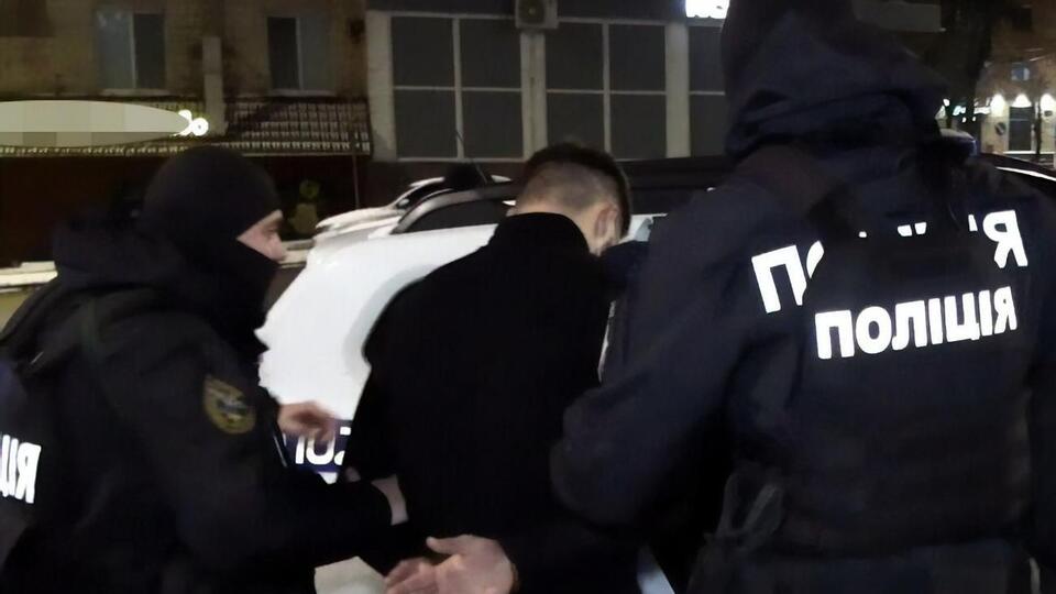 Чтобы задержать вооруженного мужчину, привлекли бойцов спецподразделения КОРД