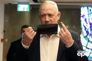 Ганц призвал граждан вакцинироваться