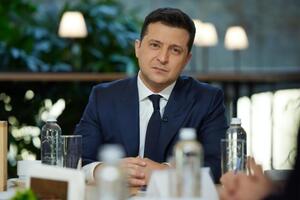 Зеленский ввел в силу сразу несколько санкционных списков СНБО