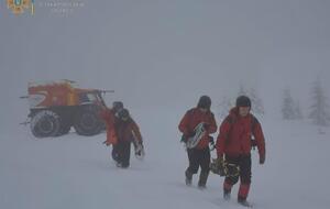 Туристи відкопалися самостійно, але постраждалому знадобилася допомога рятувальників