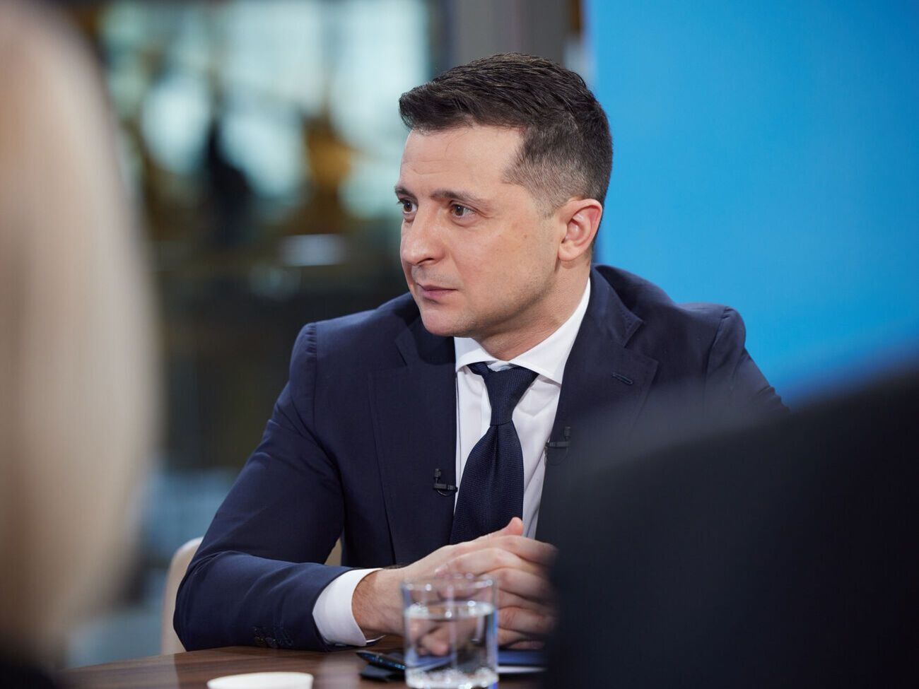 Зеленского готовы поддержать 23,5% украинцев, которые намерены голосовать и определились с выбором