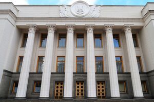 До Верховної Ради проходить сім партій