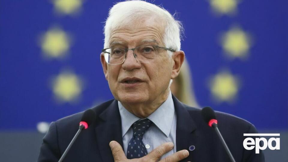 Доки тривають переговори з Росією, ЄС не евакуюватиме своїх дипломатів, сказав Боррель