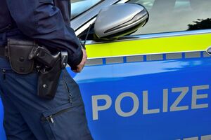 У поліції повідомили, що чоловік поранив кількох людей