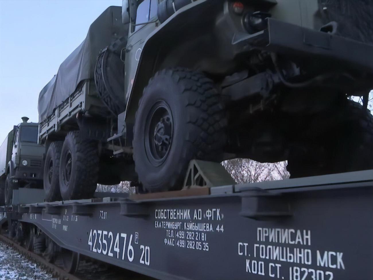 Переміщення військ РФ до Білорусі ставить під загрозу безпеку України, Польщі та Литви, зазначено в заяві