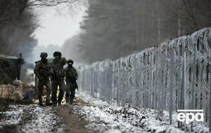 Стену планируют достроить летом