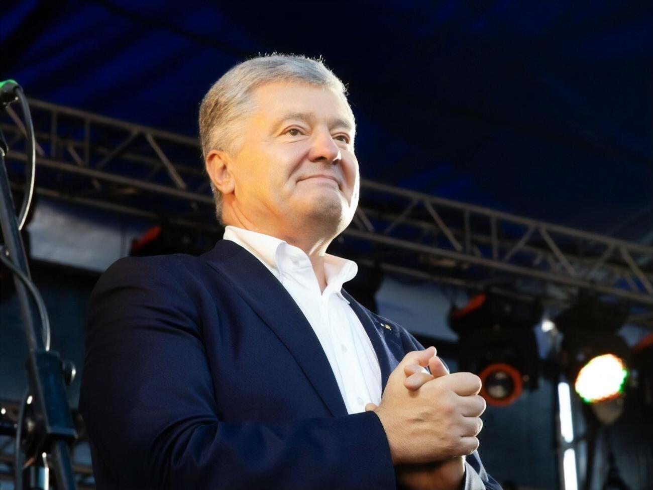 В ГБР отметили, что адвокат Порошенко не сообщил причин поспешного покидания бюро