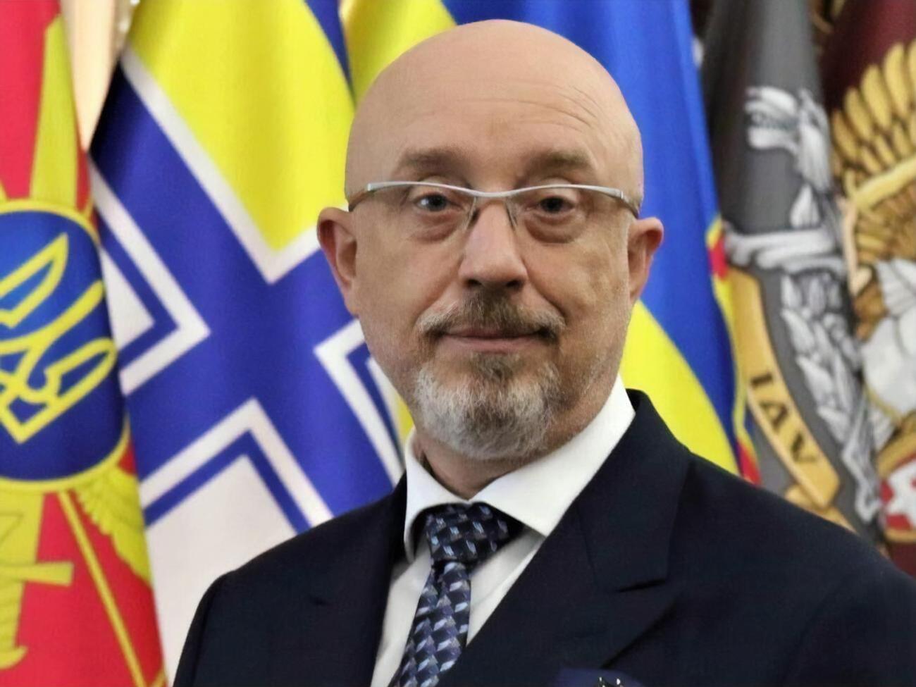 Сполучені Штати скерували в Україну два транспортні літаки з військовою допомогою, на третій борт з американським озброєнням очікують 25 січня, повідомив міністр оборони України Олексій Резніков