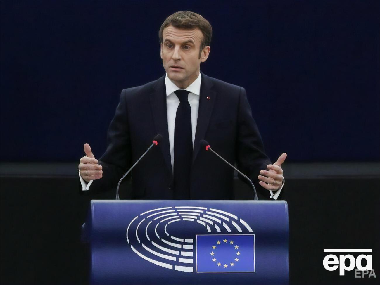 Макрон&nbsp;выразил глубокую обеспокоенность ситуацией на границах Украины