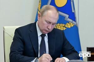 Путин (на фото), по мнению Караулова, "все любит делать чужими руками"