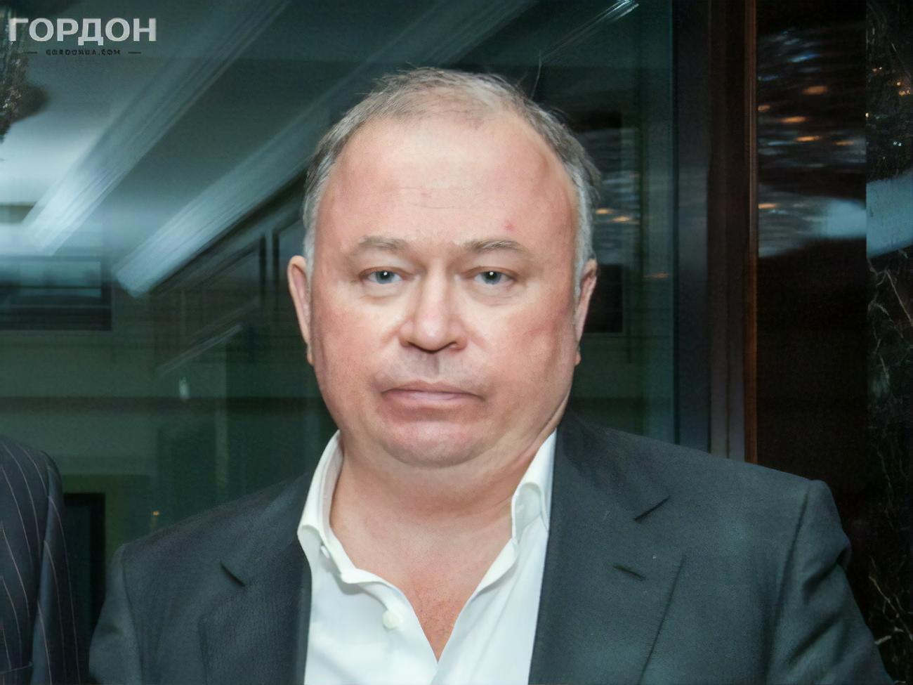 Караулов:&nbsp;С чего вдруг, если у нас денег, как у дурака махорки, люди должны платить на 7% больше за водку?