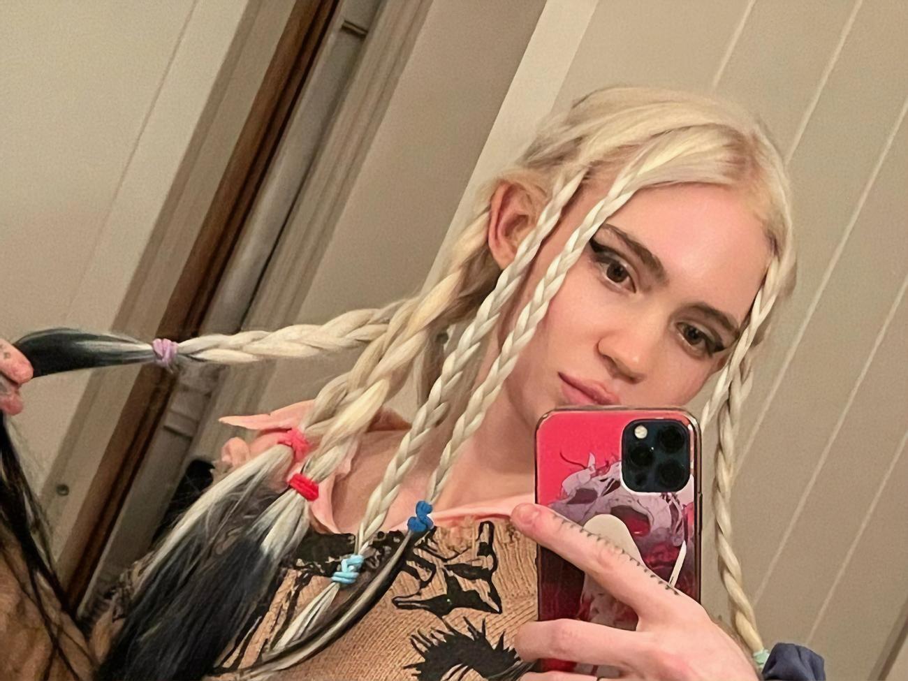 Граймс анонсувала прем'єру нового треку