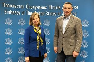 Кличко встретился с Квин