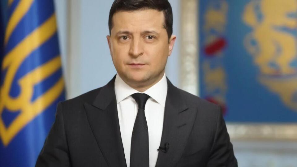 Зеленский: Власть сделает все, чтобы украинцам было мирно, тепло и сытно