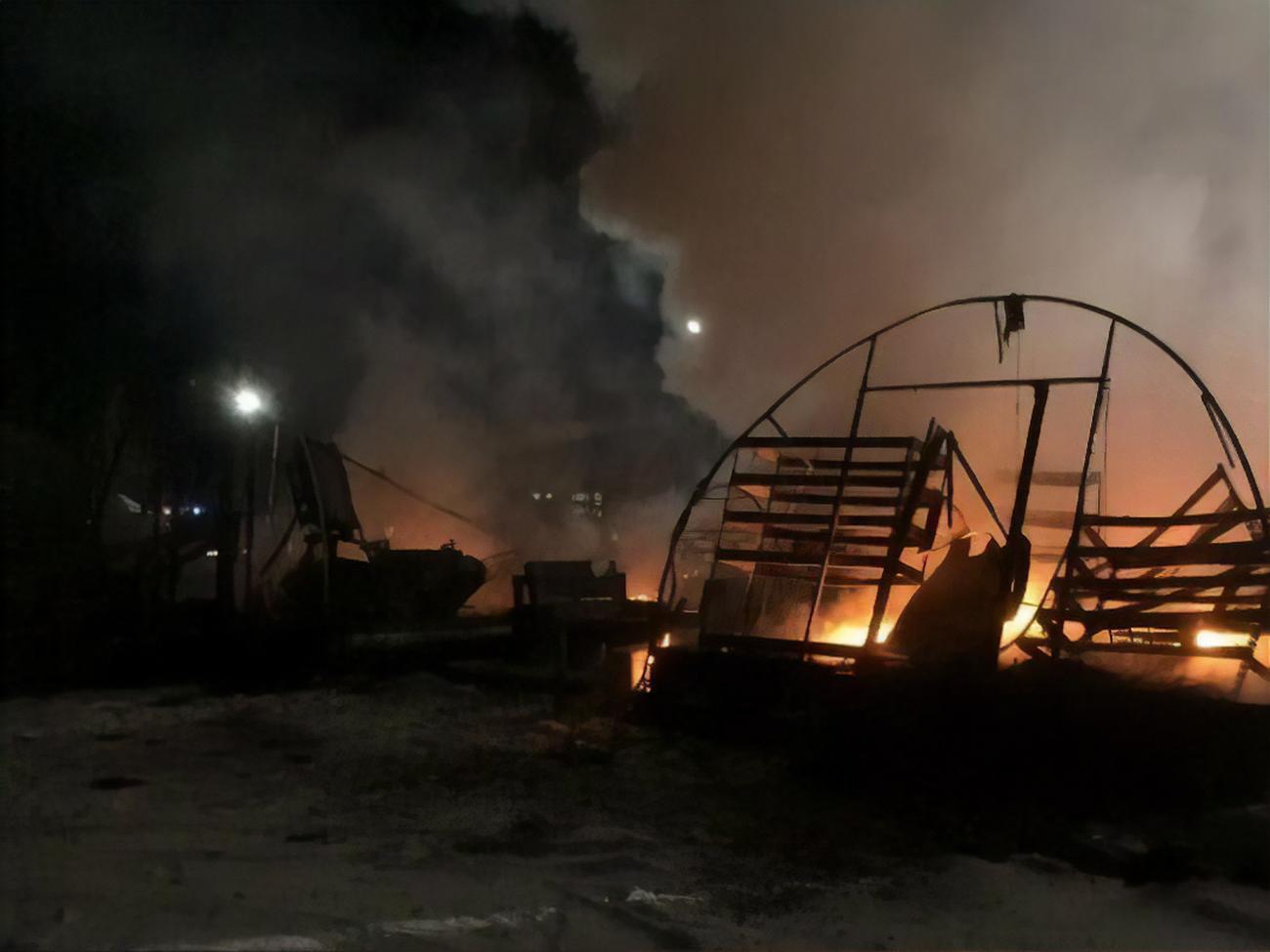 Сгорели палатки медицинского пункта