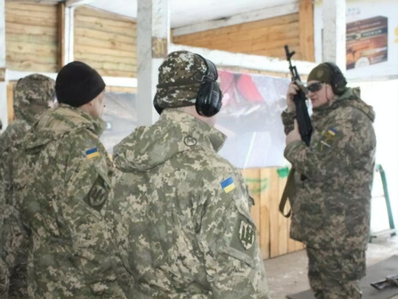 Згідно з опитуванням, найбільше охочих вступити до лав територіальної оборони проживає на заході України