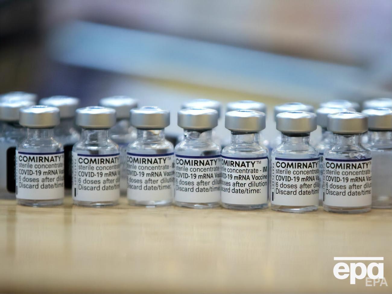 В исследовании Pfizer и BioNTech примут участие 1420 участников от 18 до 55 лет