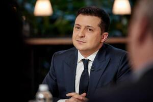 Зеленскому исполнилось 44 года