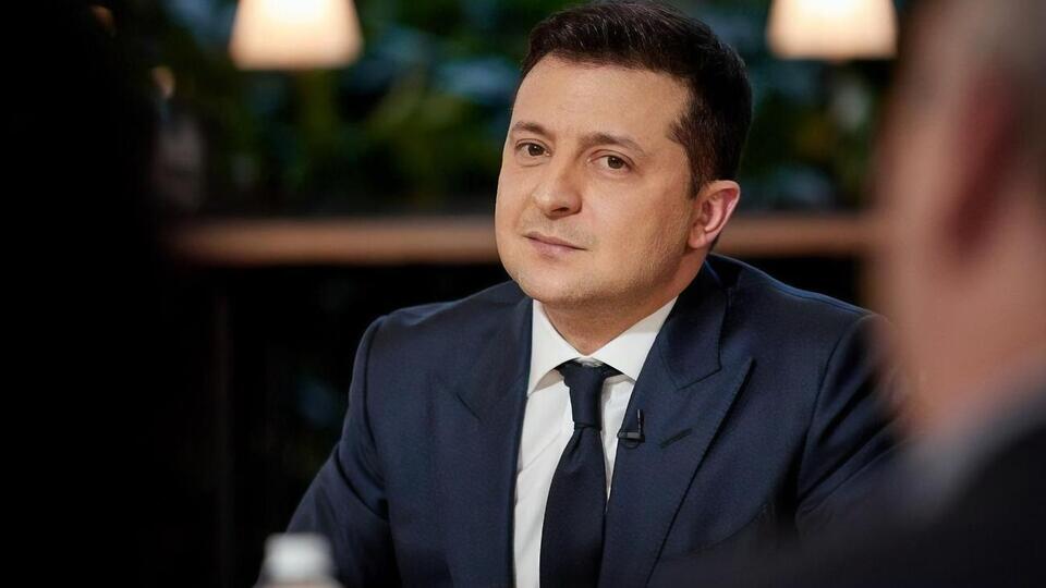 Зеленскому исполнилось 44 года