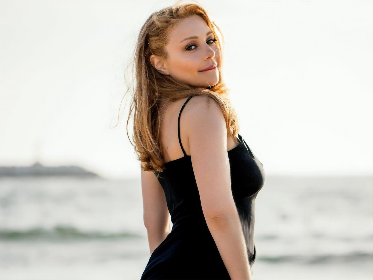 Тине Кароль исполнилось 37 лет