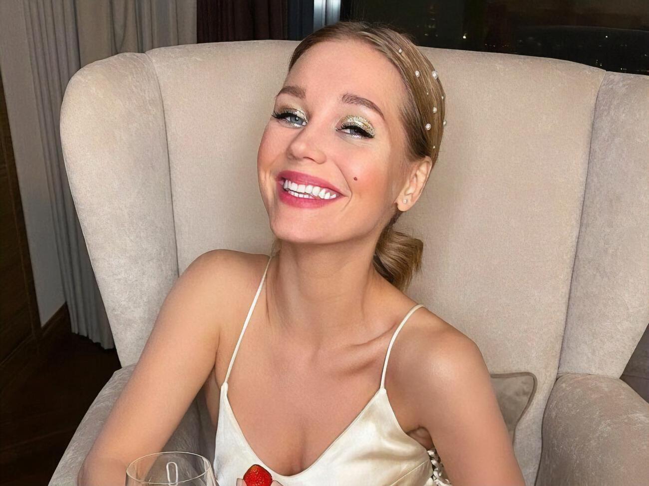 Асмус: Не наближайте фото!