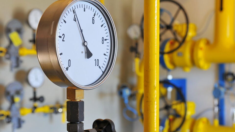 Постановление Кабмина ограничивает уровнем в 1% допустимую надбавку к цене на газ для компаний, которые занимаются производством пастеризованного молока жирностью 2,5% в пленке