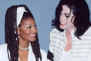 Майкл Джексон называл свою сестру "свиньей, "кобылой", "убойным кабаном" и "коровой"