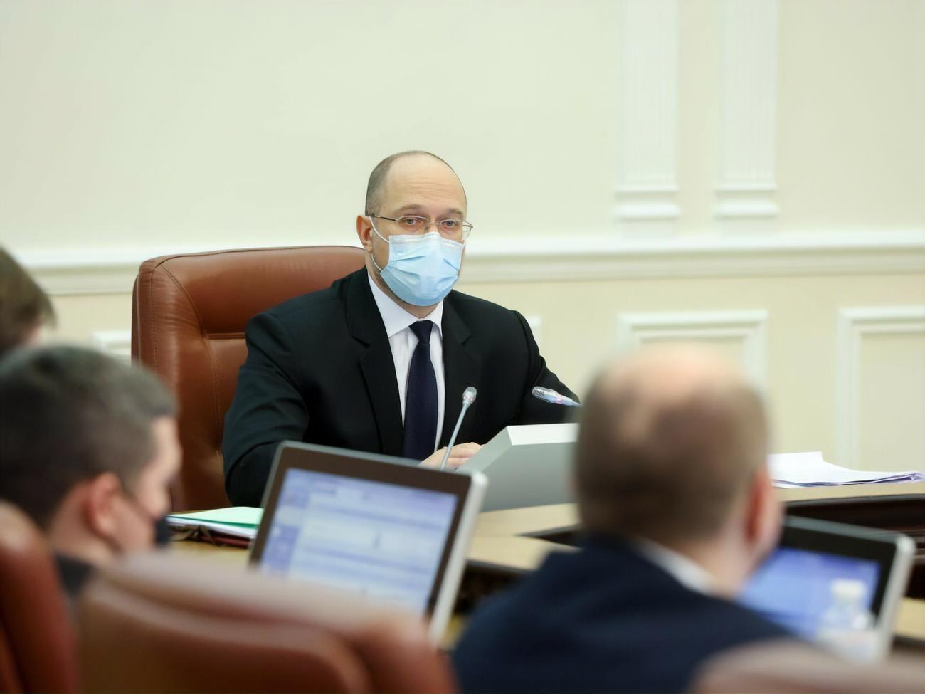 Шмигаль: У жовтні деякі ЗМІ та політики пророкували, що ми замерзнемо в пітьмі вже в листопаді