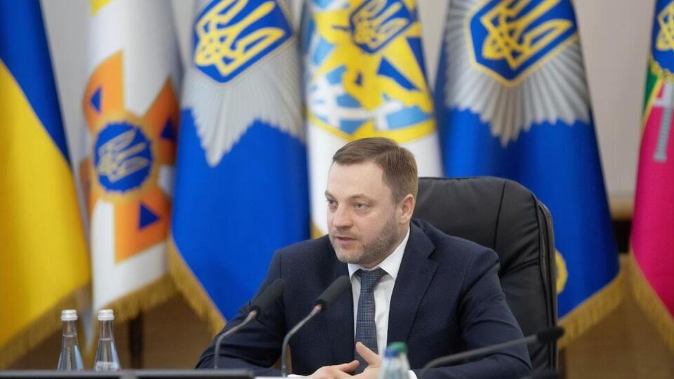 Во время учений акцент будет сделан на вопросе безопасности обращения с взрывоопасными предметами, отметил Монастырский