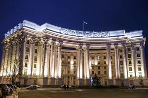 У МЗС привітали рішення абсолютної більшості іноземних партнерів не змінювати режим роботи диппредставництв в Україні