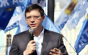 Телеканал "Наш", створений на базі жіночого телеканала Maxxi TV, Мураєв запустив у прямий ефір 2018 року