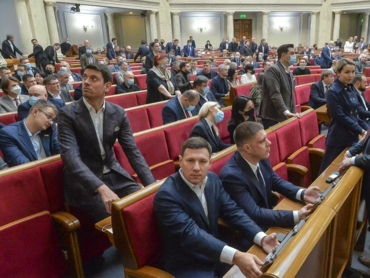 У фракції "Слуга народу" COVID-19 виявили у ще шести народних депутатів, повідомила Палійчук