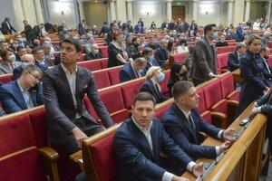 У фракції "Слуга народу" COVID-19 виявили у ще шести народних депутатів, повідомила Палійчук