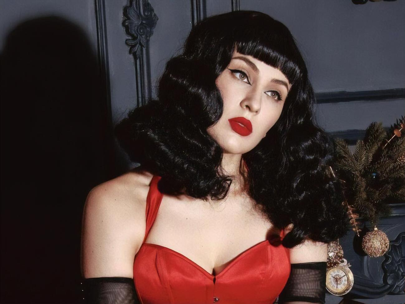 Maruv:&nbsp;Отдыхать всегда хорошо! Но я врываюсь в новый рабочий год!