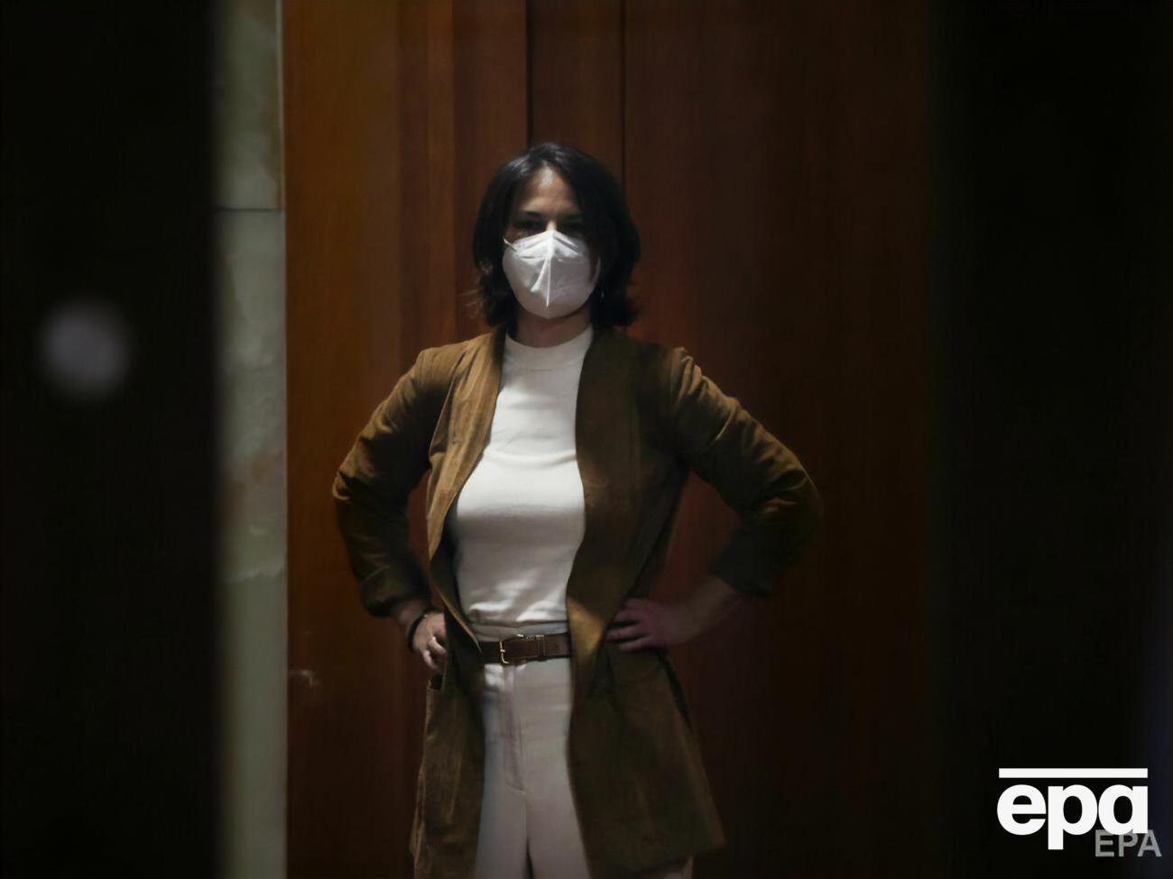 Бербок: Ми чітко заявили, що нові військові дії проти України матимуть величезні наслідки для Росії