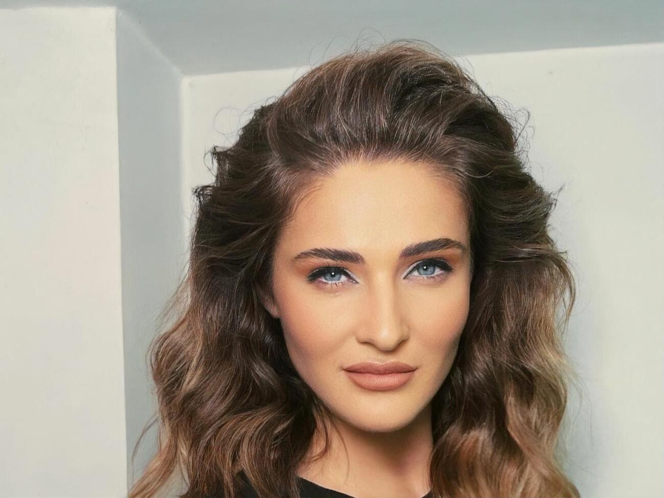 К своей публикации Песик добавила хештег "прикол"