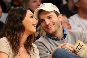 Кунис и Кутчер шли на свидание, держась за руки