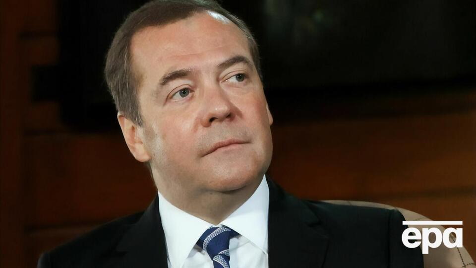 По утверждениям Медведева, отключать РФ от системы SWIFT "невыгодно никому"