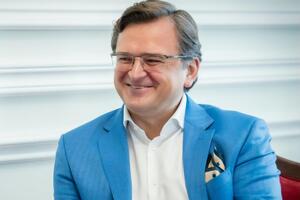 Важно, что США остаются в тесном контакте с Украиной до контактов с РФ, заявил Кулеба